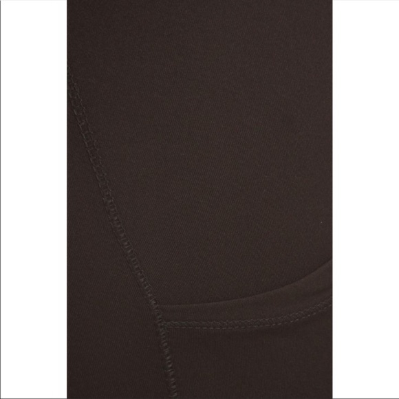 Pocket leggings Criss Cross & Crop top 2 Piece Set - Picture 5 of 5